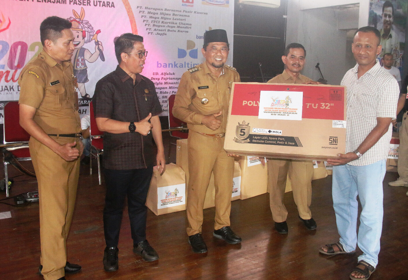 Realisasi Pajak Melebihi Target, Bupati PPU Bagi-Bagi Doorprize