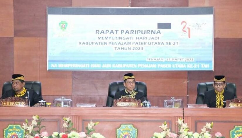 Saat Paripurna HUT PPU, Ketua DPRD Minta Masyarakat Siapkan Diri Hadapi IKN
