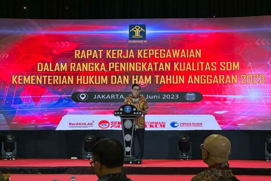 Tingkatkan Kualitas SDM, Menkumham Yasonna Minta Pegawainya Ubah Pola Pikir