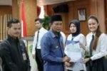 Serahkan SK Ratusan PPPK, Hamdam Meminta Para Pegawai Tunjukkan Dedikasi dan Loyalitas