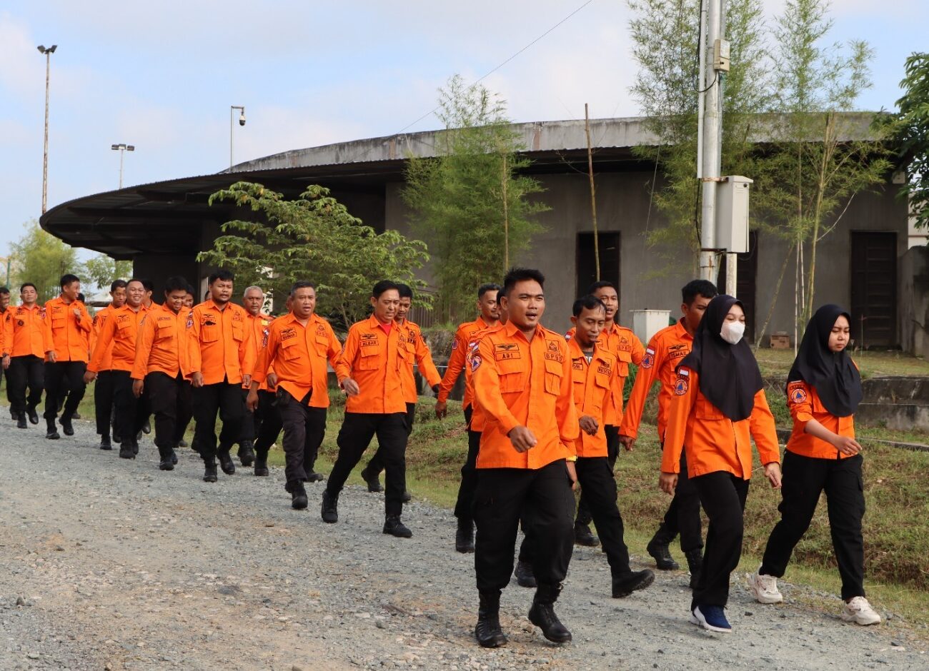 Siap Hadapi Potensi Bencana, Tim BPBD PPU Tingkatkan Stamina dengan Latihan Fisik