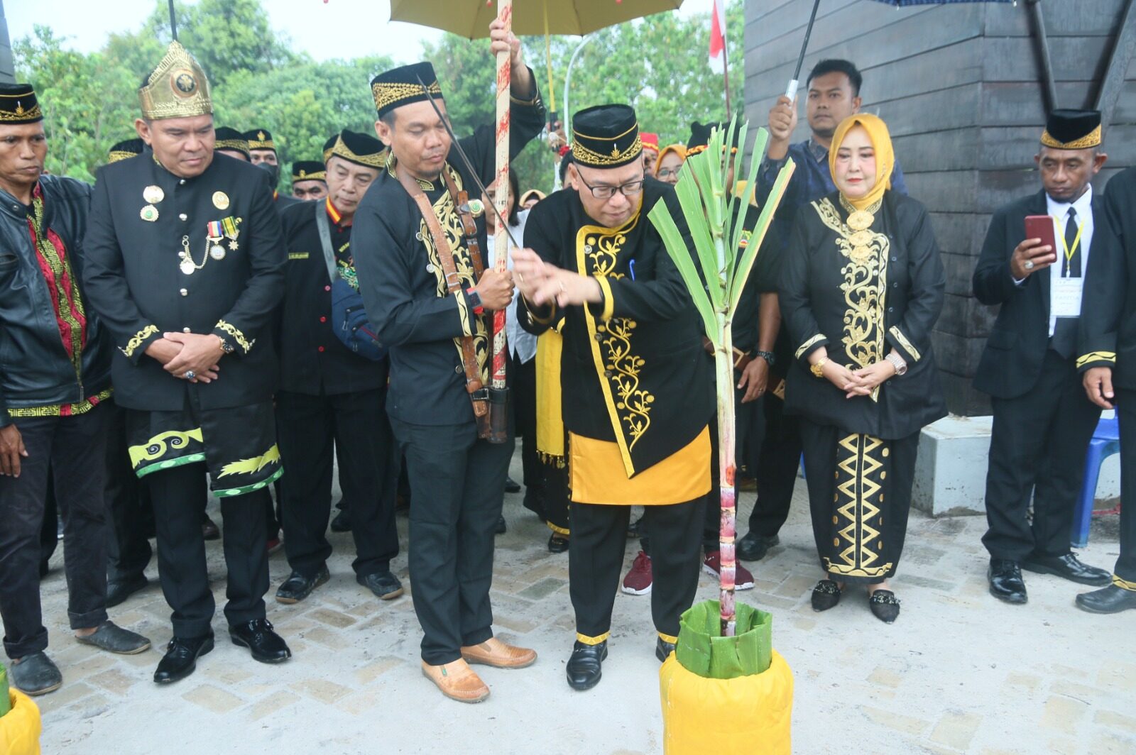 Buka Festival Nondoi Belian Adat Paser, Marbun Berharap Bisa Bawa Pengaruh Positif Bagi Pariwisata di PPU