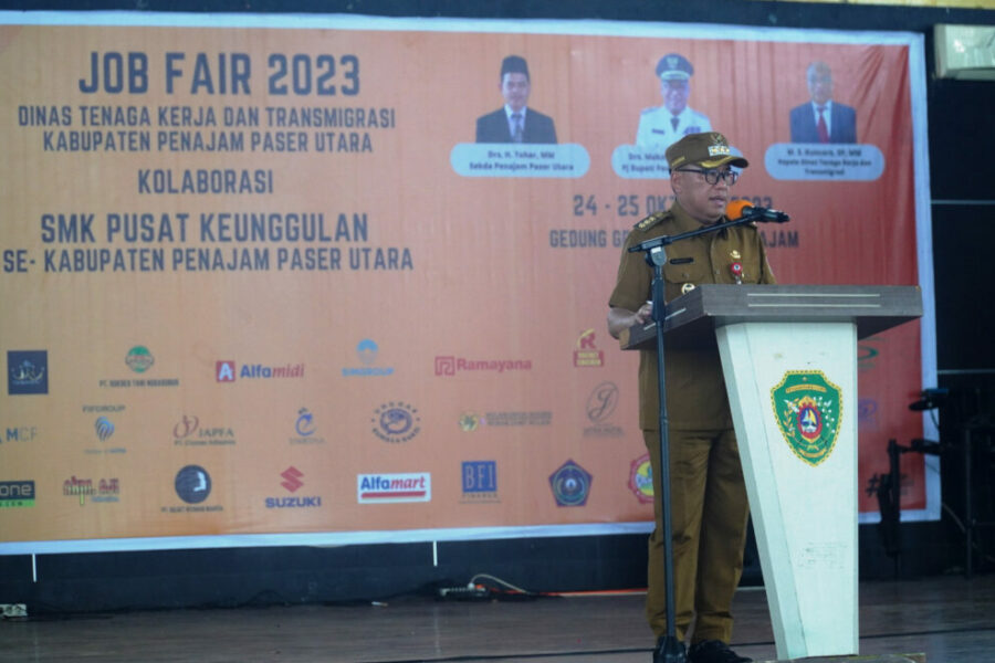 Buka Job Fair, Makmur Marbun Ingin Kesempatan Kerja Terbuka Luas
