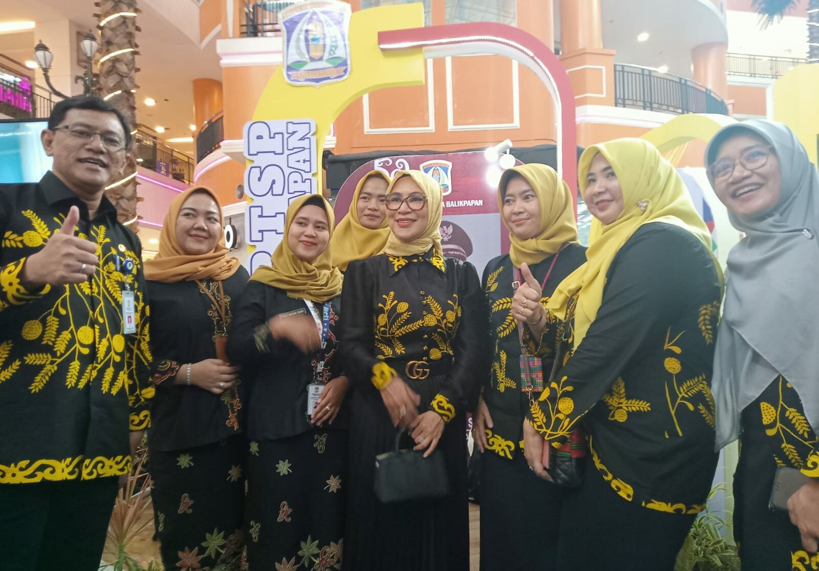 DPMPTSP Membuka Stand Pada Kegiatan Nusakraf 2023 di e-Walk BSB