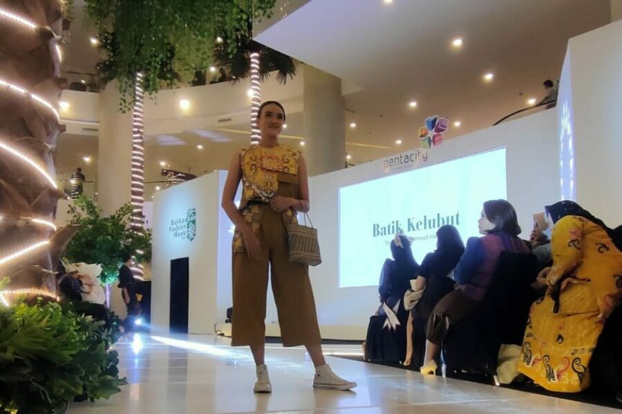 Nurlena Rahmad Masud Mengapresiasi Fashion Week 2023, Perancang Busana Dapat Go Internasional