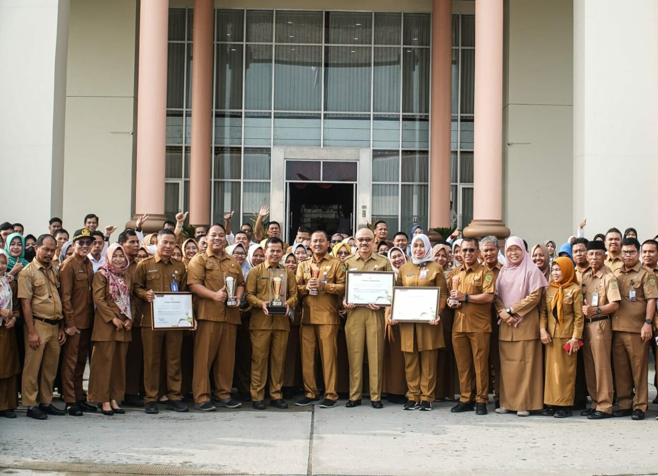 PPU Berhasil Raih Tujuh Penghargaan Multi Award