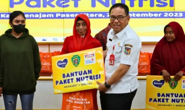 Pemkab PPU Salurkan Bantuan Paket Nutrisi Program TJSL Perusahaan