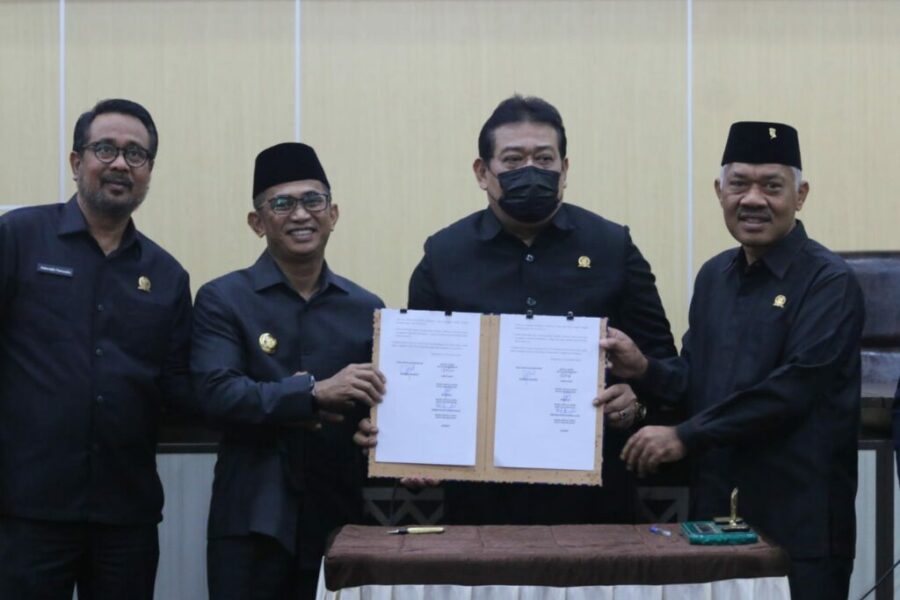 Rapat Paripurna ke-27 , APBD Tahun 2024 Mencapai Rp 3,7 Triliun dan PAD Mencapai Rp 1,2 Triliun