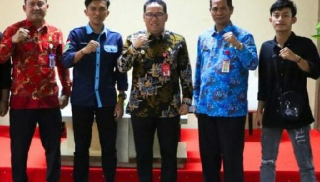 Makmur Marbun Ajak Generasi Mudah Terlibat dalam Pembangunan Daerah Makmur Marbun Ajak Generasi Mudah Terlibat dalam Pembangunan Daerah