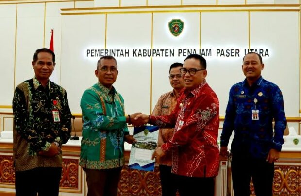 Tunjuk PLH Dinas Desa, Pj Bupati PPU Minta Kawal Proses Pilkades