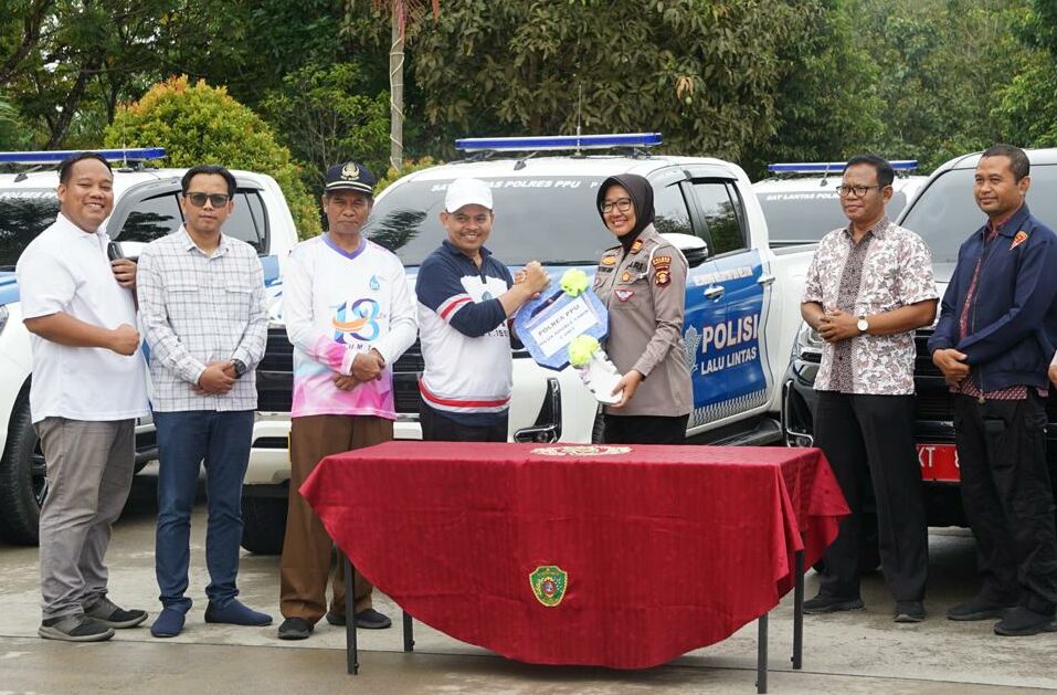 Dukung Kegiatan TNI/Polri, Pemkab PPU Serahkan Bantuan Kendaraan Operasional