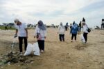 Hari Peduli Sampah 2024, DLH Balikpapan Bersama Aktivis Lingkungan Bersih–Bersih Pantai