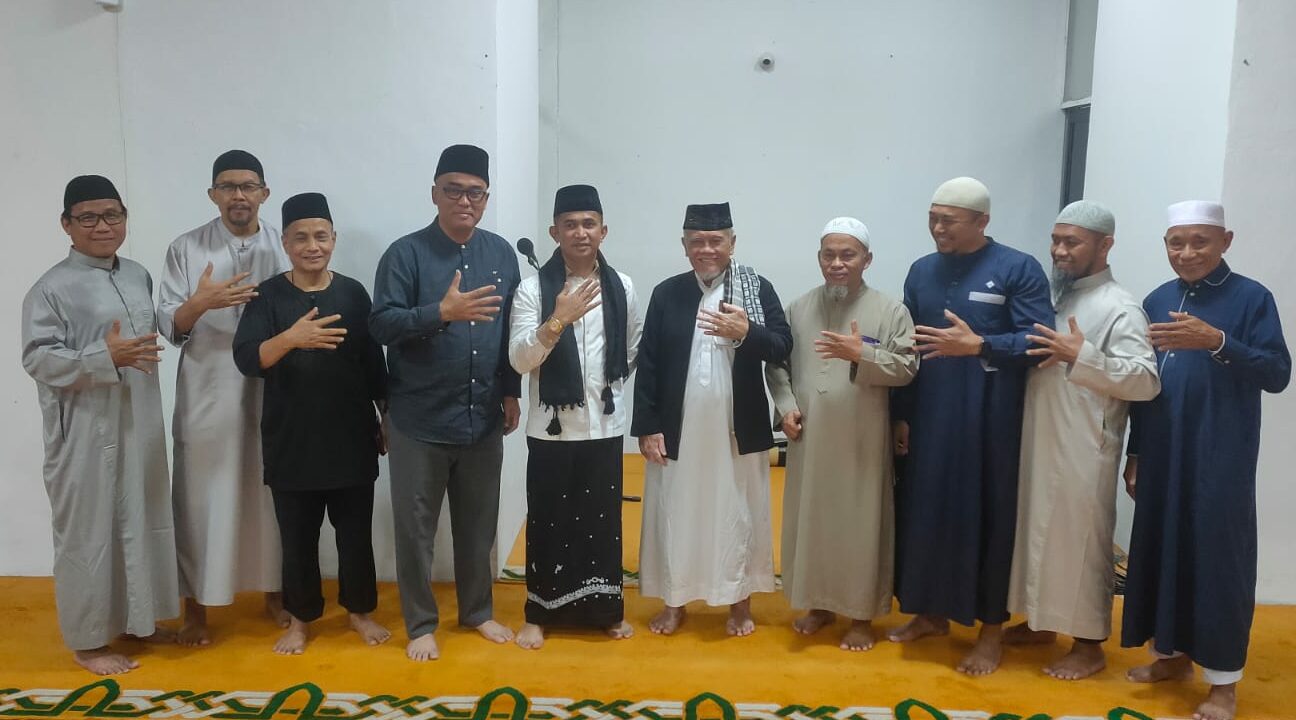 Walikota Salat Tarawih Perdana di Masjid Istiqomah,Ramadan Menjadi Mendekatkan Keimanan Kepada Allah SWT