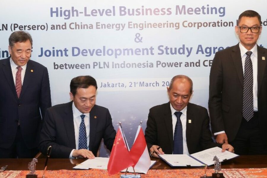 PLN Indonesia Power dan China Energy Sepakat Kaji Pengembangan Energi Hijau Skala Besar di Sulawesi